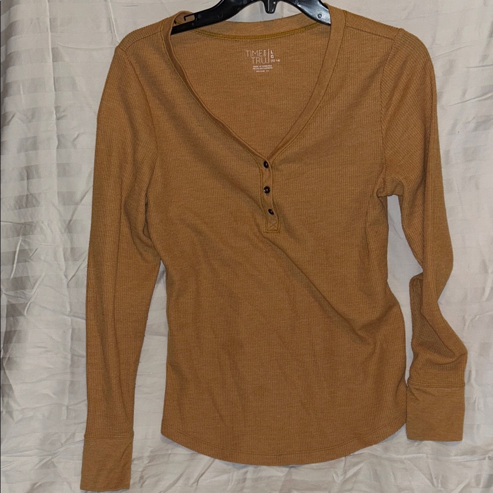 Time and Tru Mustard Long Sleeve Top